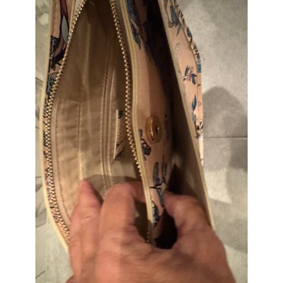 Ah-Dorned Vegan Leather Messenger Tote w/ Matching Crossbody Bag NWT - Picture 4 of 5